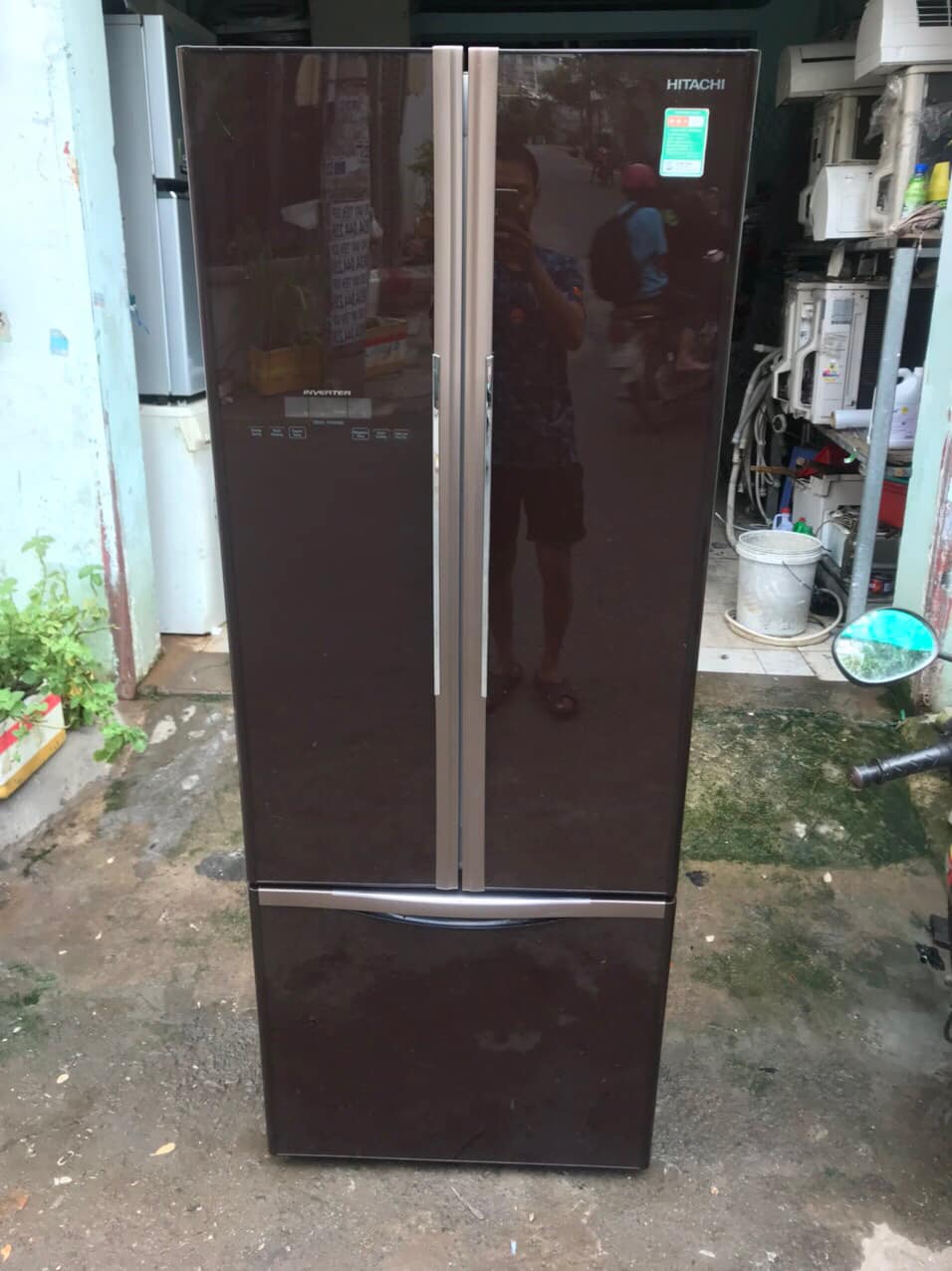 Thanh lý tủ lạnh Hitachi (382lít) inverter rất mới và đẹp