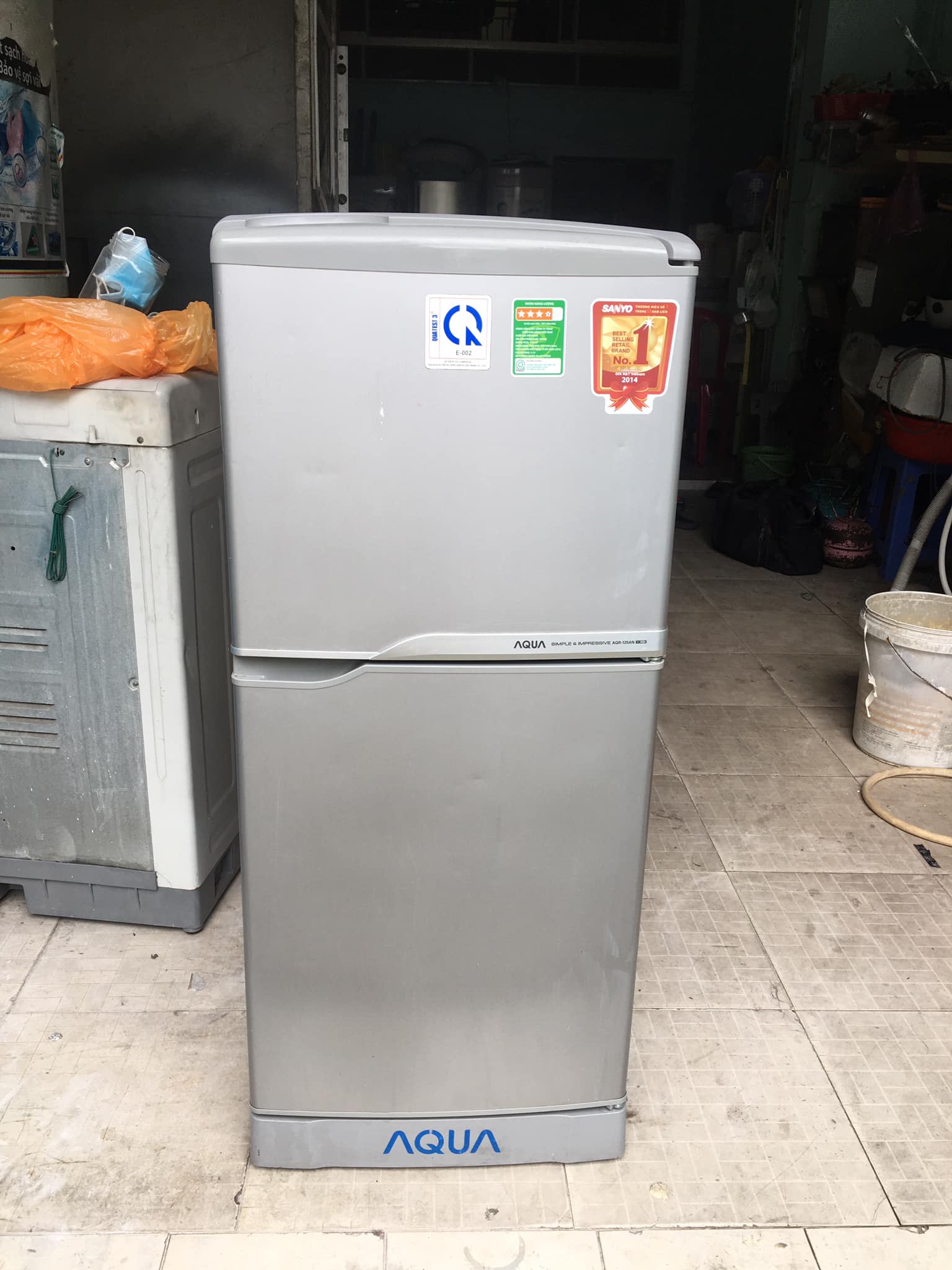 Tủ lạnh Aqua (110 lít) không đóng tuyết