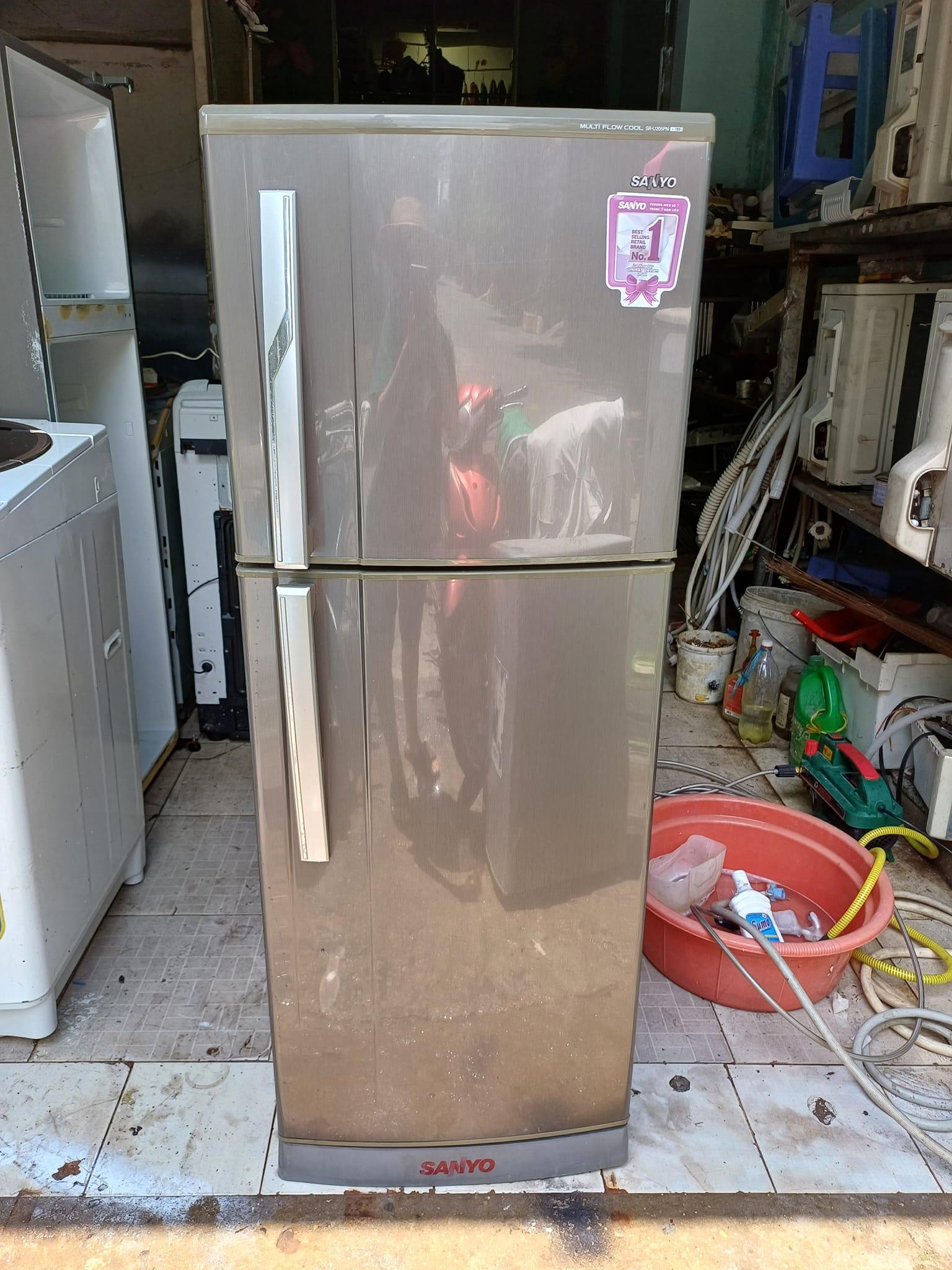 Tủ lạnh Sanyo (205 lít) không đóng tuyết