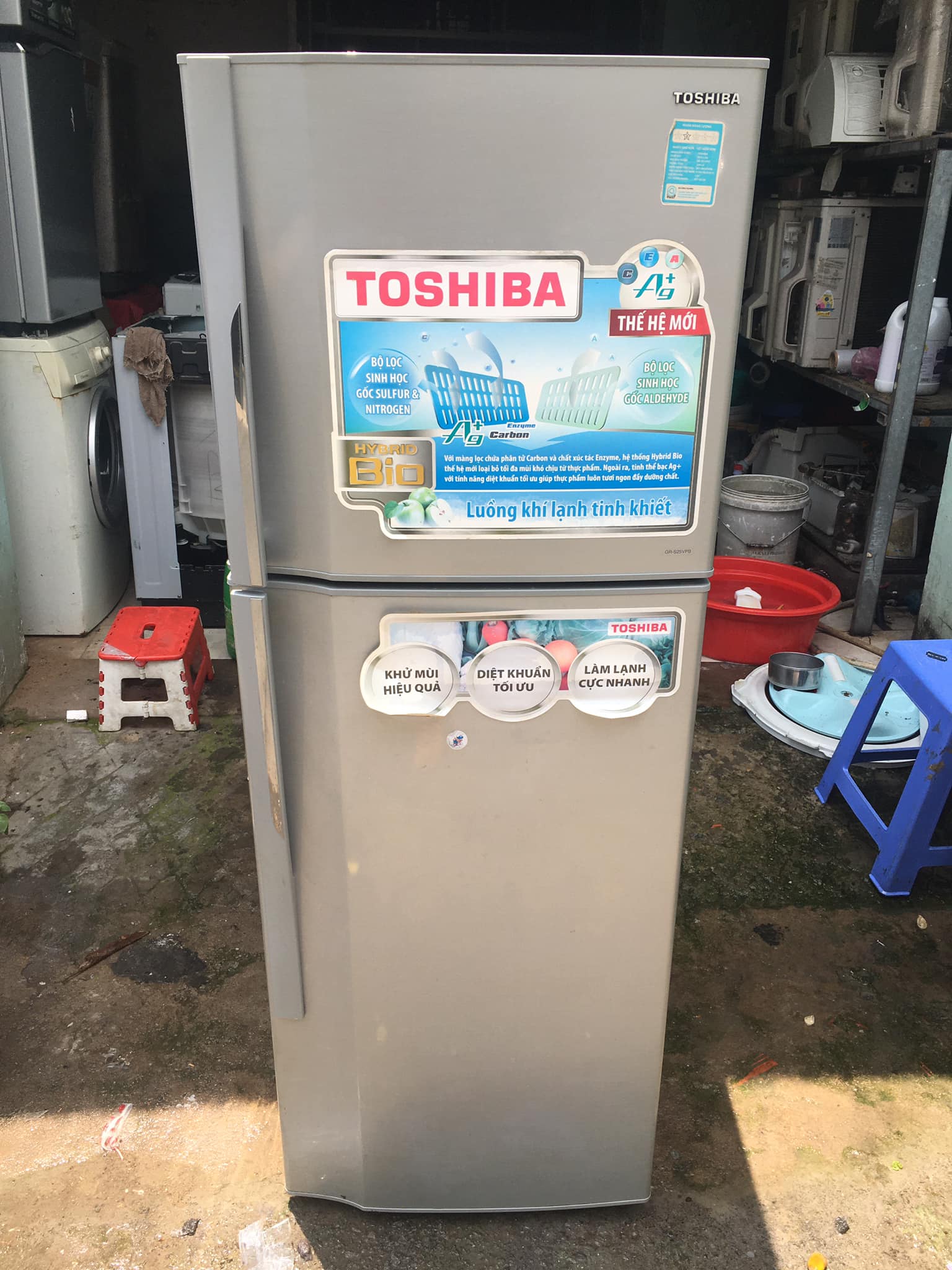 Tủ lạnh Toshiba (226 lít) không đóng tuyết,
